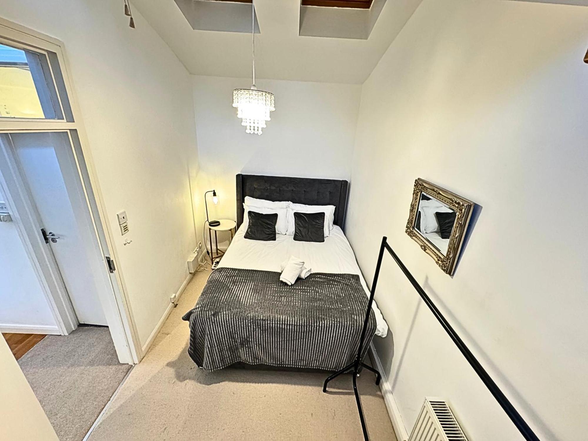 The Heart Of Kensington Mews - 3 Bedrooms House-private Entrance-hyde Park Walk Away-green Park 9 Minutes Underground- The Of With Glamour Of Kensington * Londra
