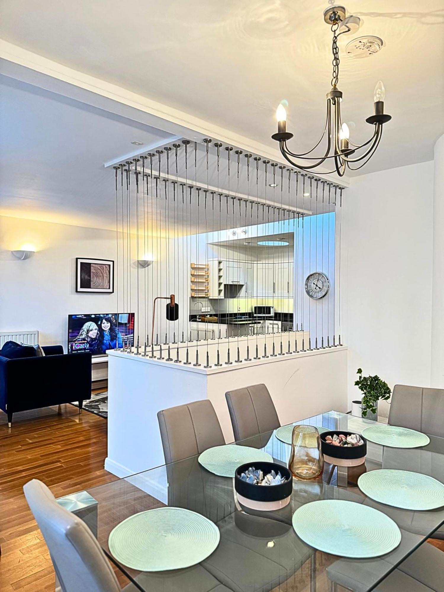 Casa vacanze The Heart Of Kensington Mews - 3 Bedrooms House-private Entrance-hyde Park Walk Away-green Park 9 Minutes Underground- The Of With Glamour Of Kensington