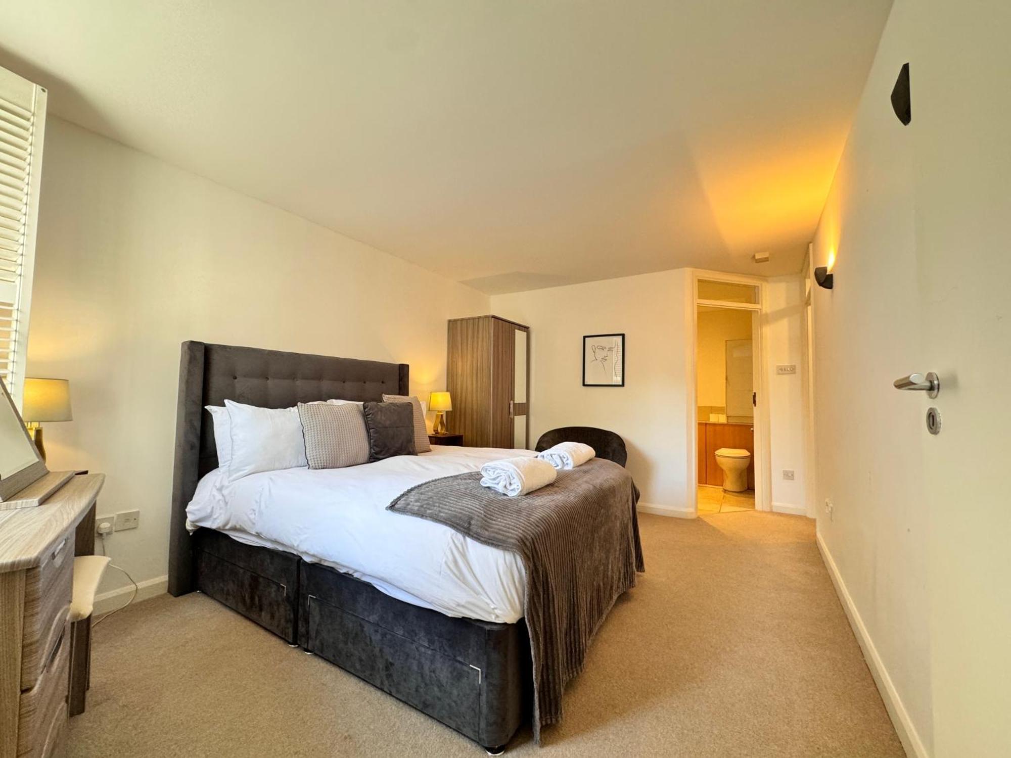 The Heart Of Kensington Mews - 3 Bedrooms House-private Entrance-hyde Park Walk Away-green Park 9 Minutes Underground- The Of With Glamour Of Kensington * Londra